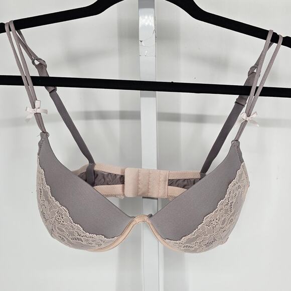 H&M Womens Sz 36C Padded Push Up Bra Gray w/ Pink Lace Trim - Picture 1 of 5